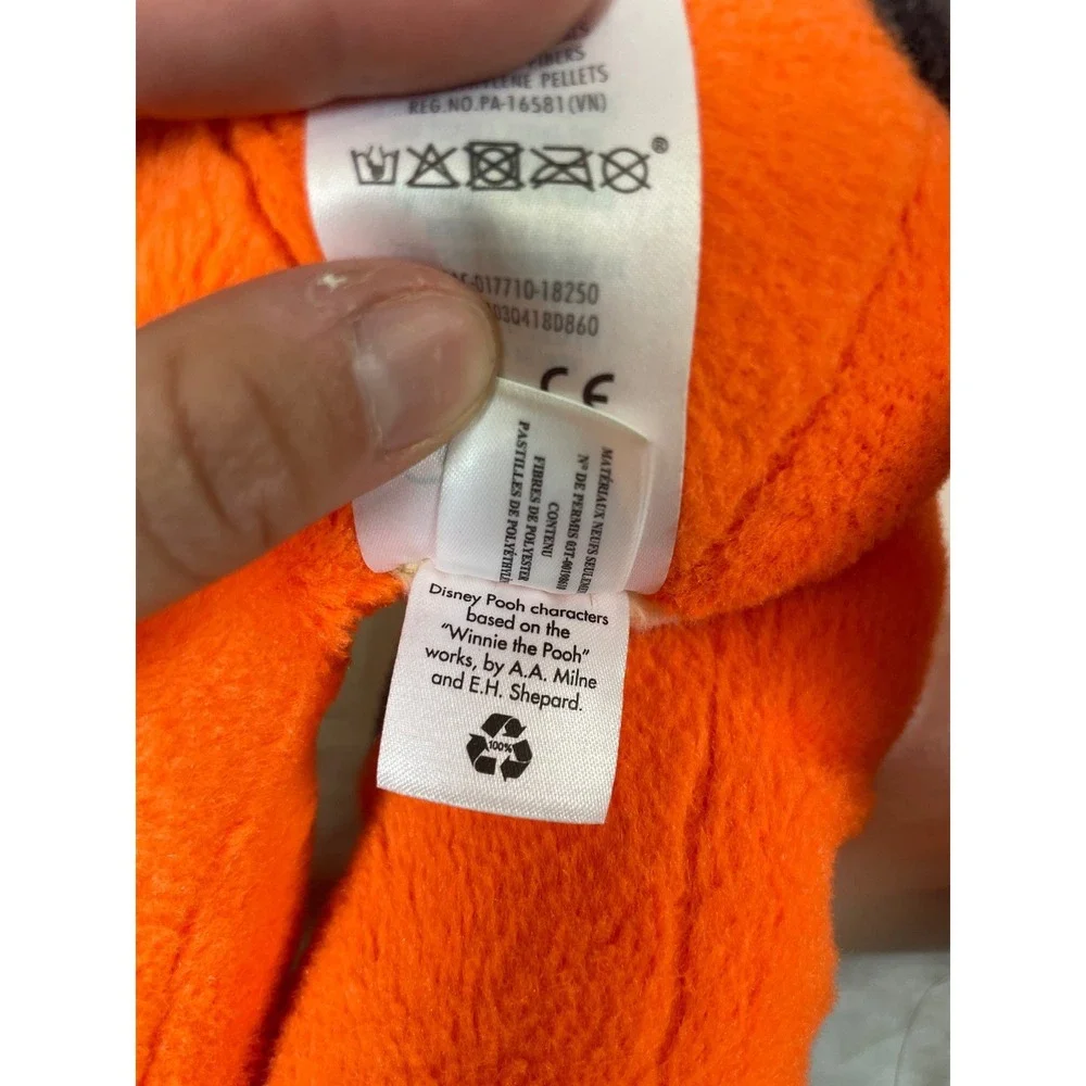 Disney Tigger Plush Kids Medium Orange Excellent‎ Winnie the Pooh Stuffed Animal